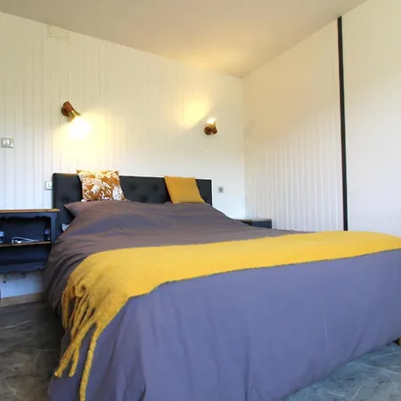 Apartment La Louviere Sauna Nature Centre A *